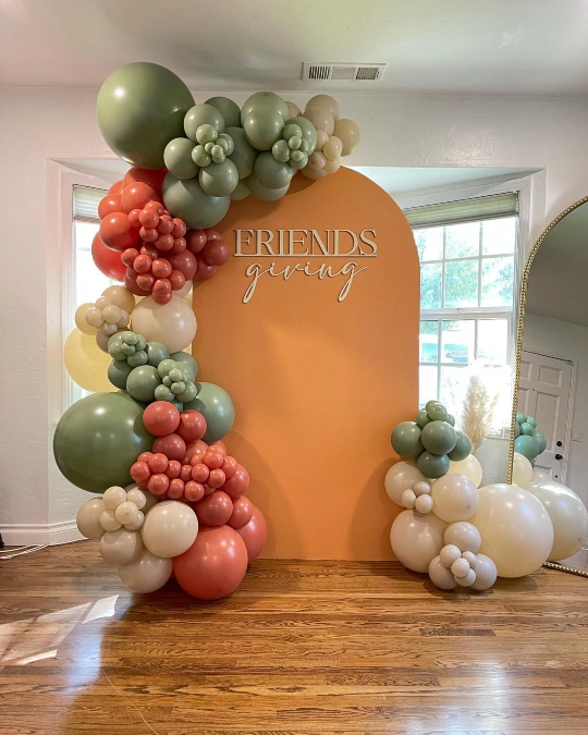 Modern Arch and Balloon Display