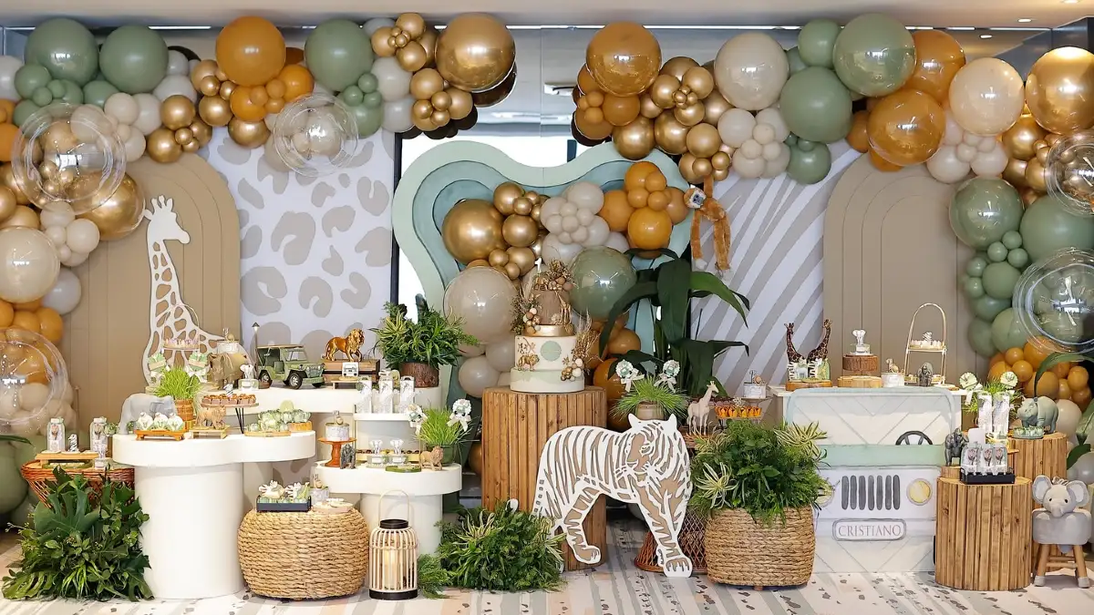 17 Adorable "Wild One" Safari Party Ideas for a Roaring Celebration